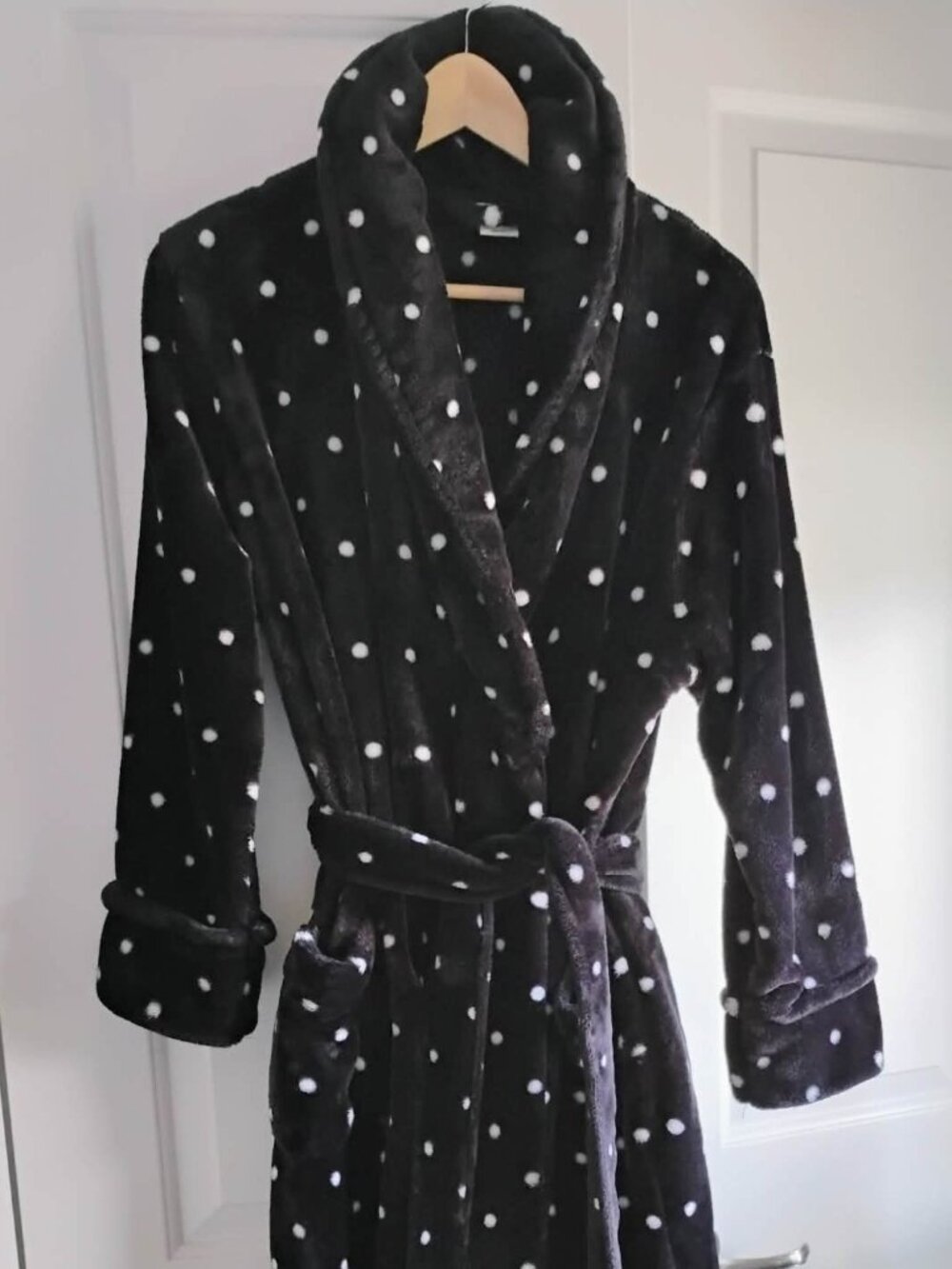 SONOMA Super Soft Plush Fleece Long Robe - Black & White Polka Dot - Size S